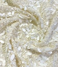 Пайетки на бархате сливочн\молоко с каплей